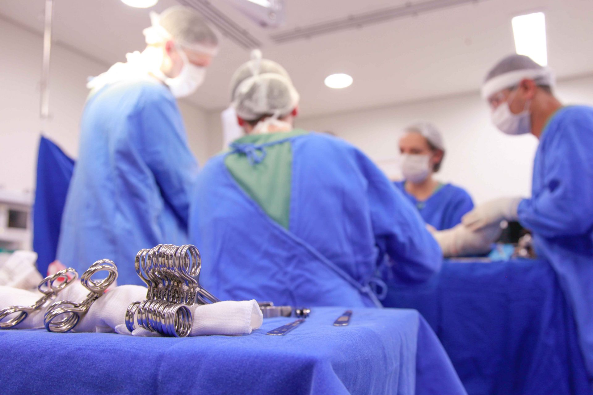 HU-UEPG publica edital de chamamento para curso de Instrumentação Cirúrgica com turma extra