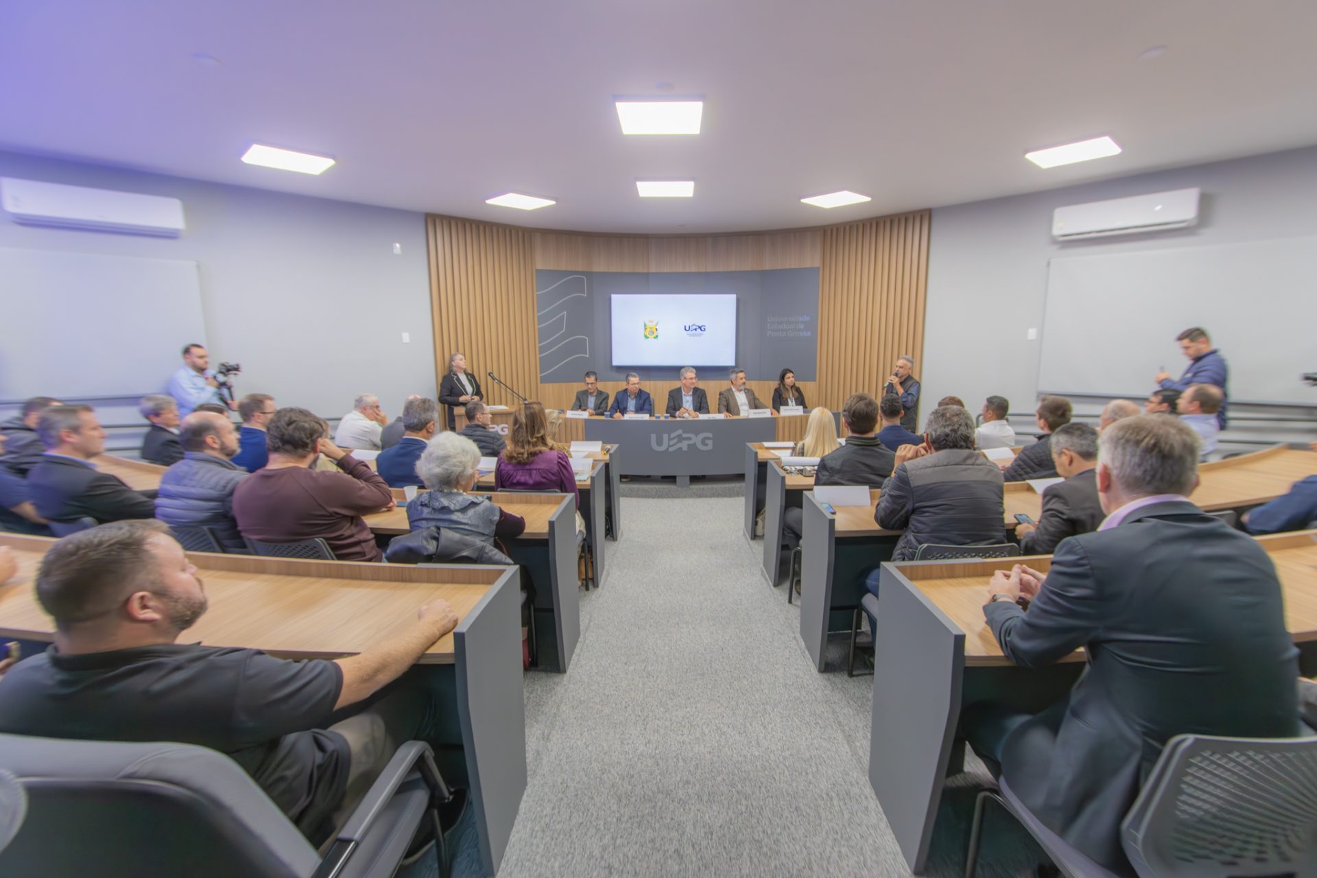 UEPG recebe sessão especial da Câmara de Vereadores de Ponta Grossa