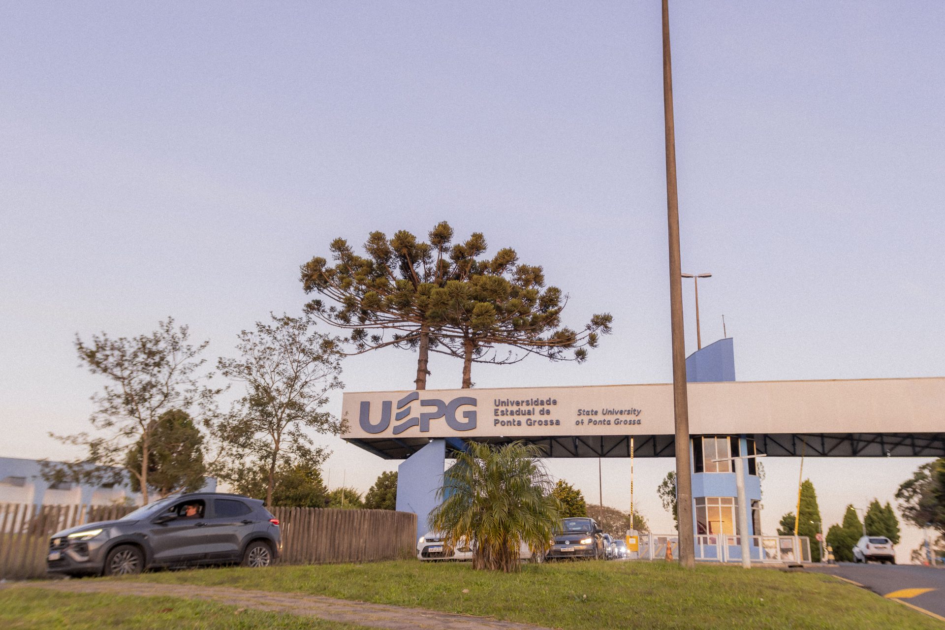 UEPG oferece cursinho preparatório de matemática e física voltado a vestibulandos