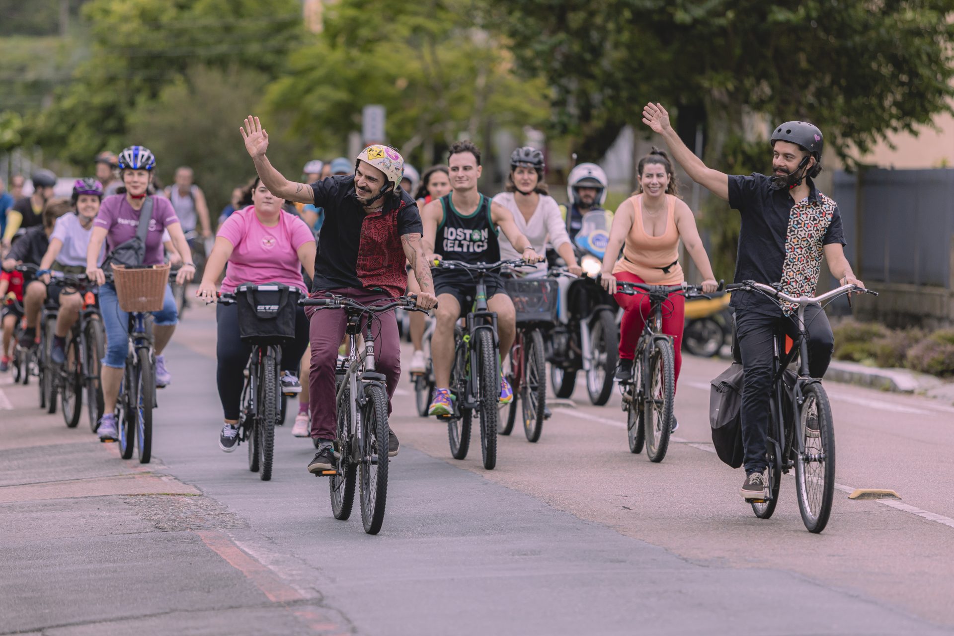Mostra de Rua do Fenata percorre Ponta Grossa a pé e de bicicleta
