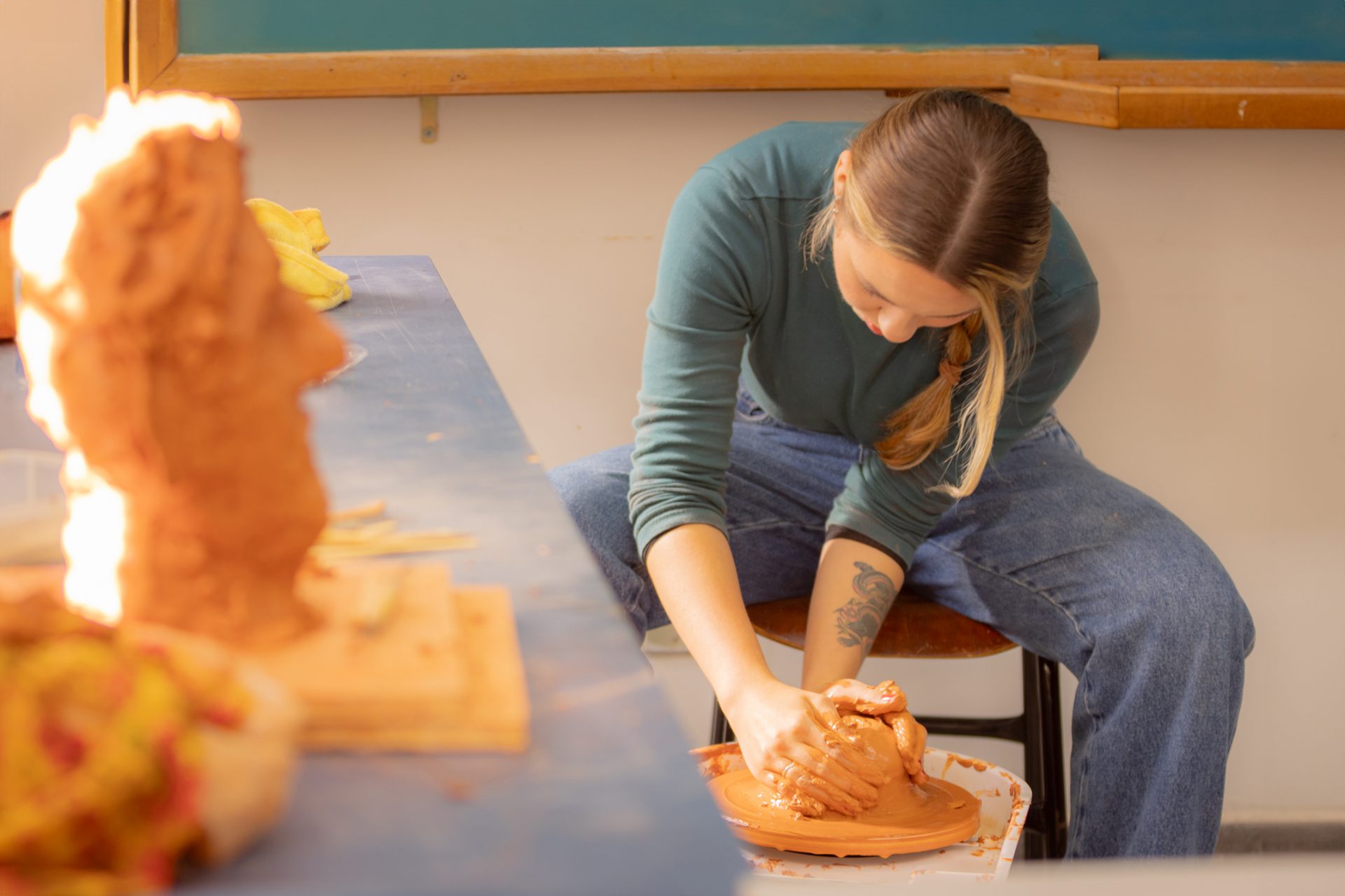 Cursos para a comunidade iniciam na próxima segunda (02), inscrições estão abertas