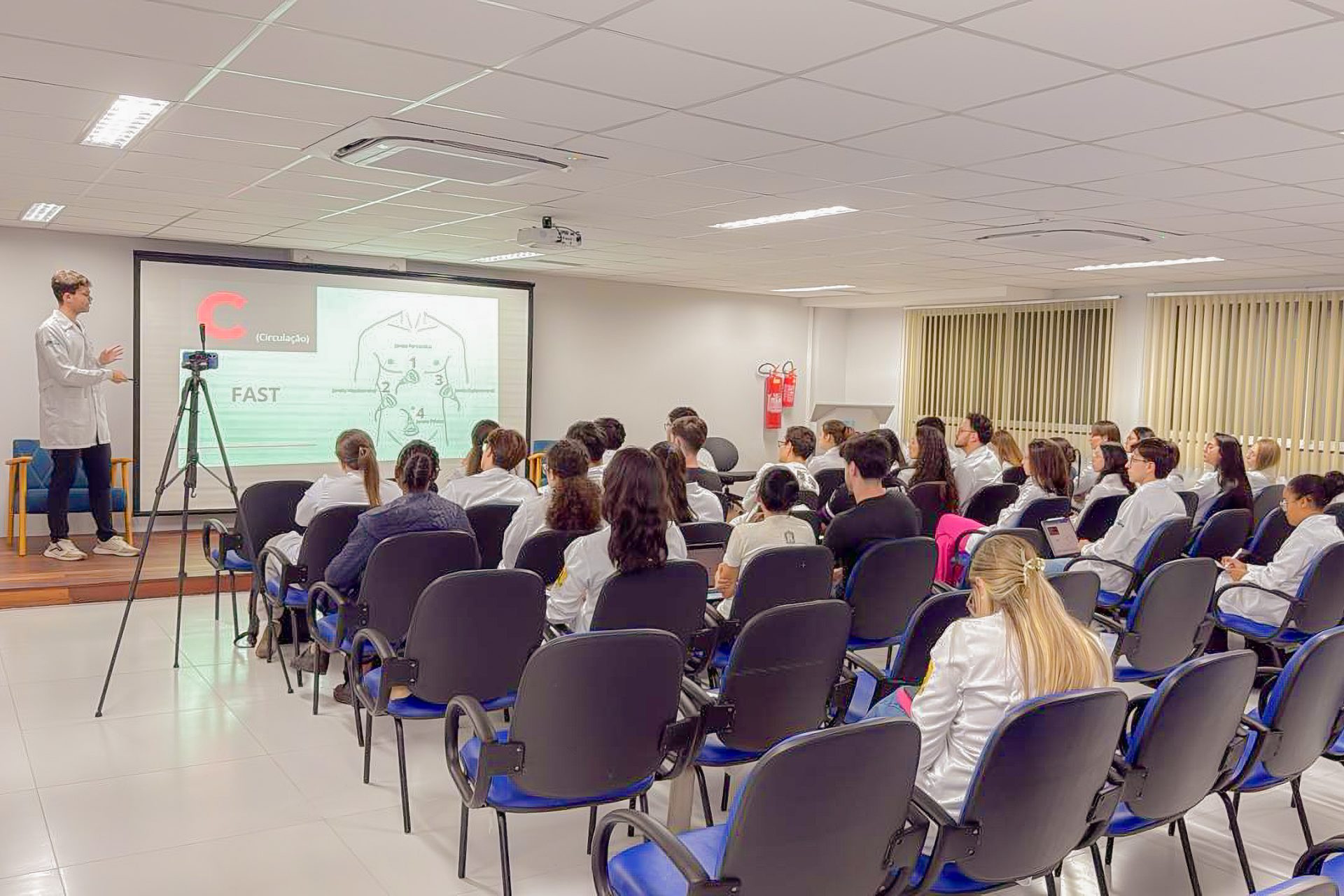 Liga Acadêmica da UEPG realiza aula inaugural de 2026