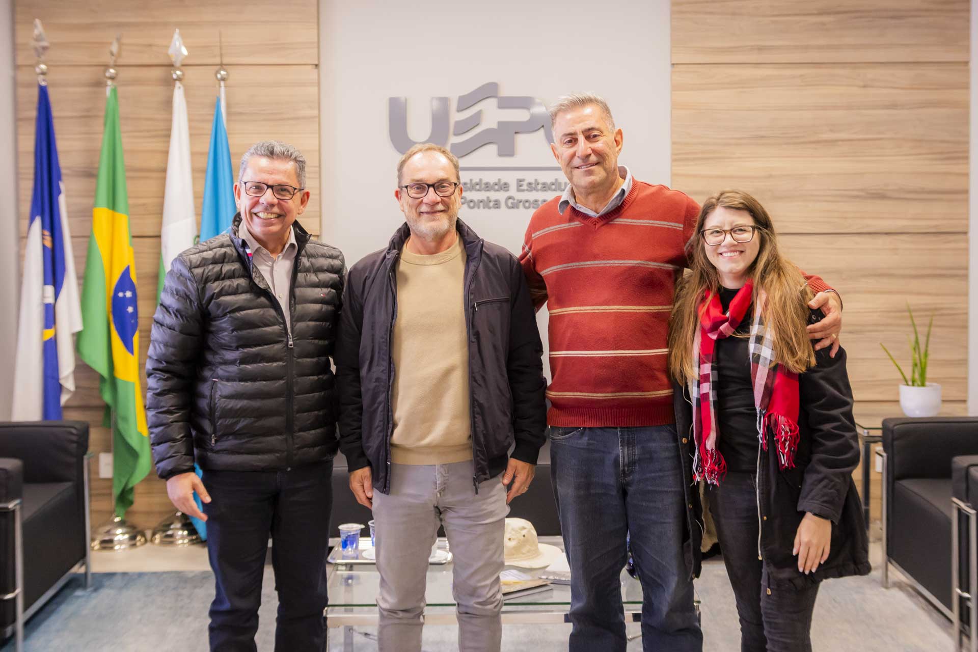 1ª Escola de Ciências Ômicas dos Campos Gerais tem início nesta terça-feira