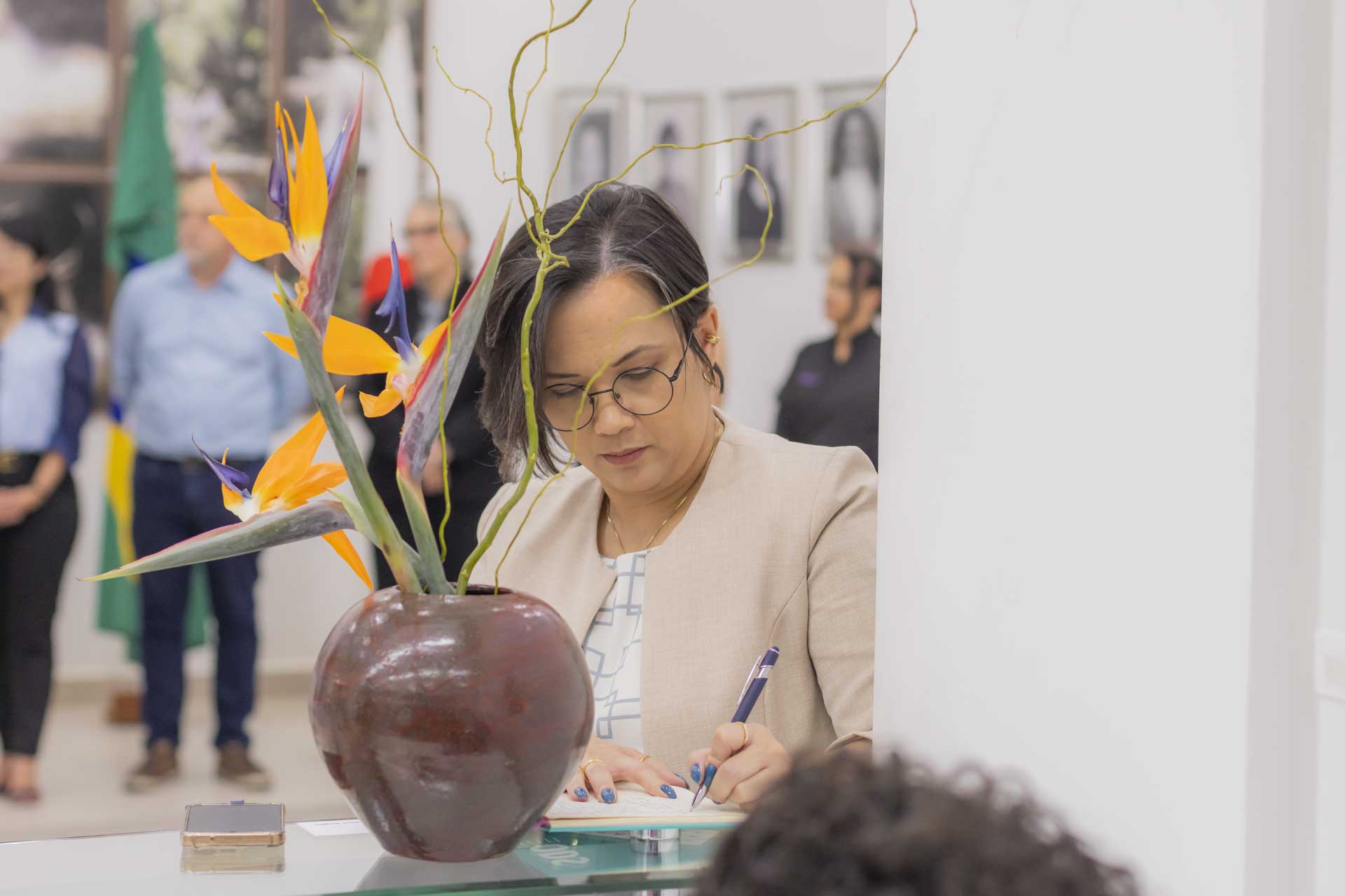 Biblioteca da UEPG prepara oficina de Ikebana para o dia das mães