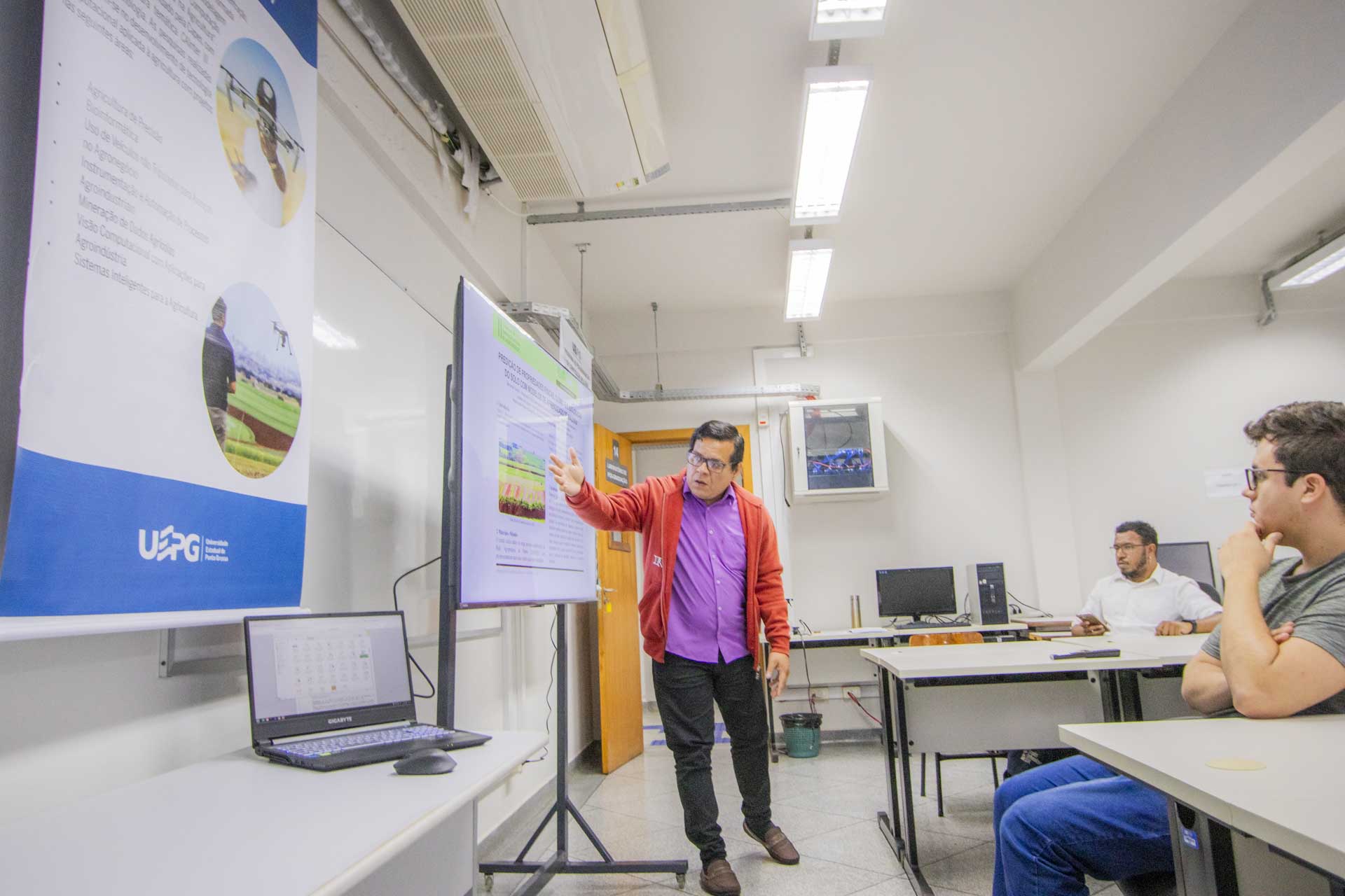 PPGs de Tecnologia de Alimentos, Computação Aplicada e Estudos da Linguagem estão com as inscrições abertas